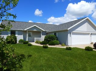 523 Tori St, Omro, WI 54963