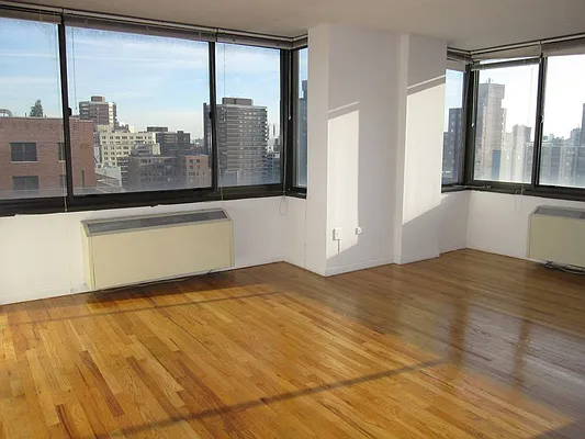 Rented by Avenues Real Estate | media 2