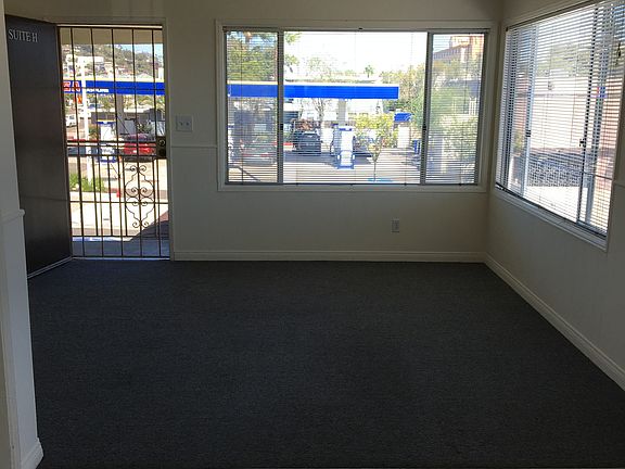 3rd image of 1537 Rosecrans Street # Fl 2nd