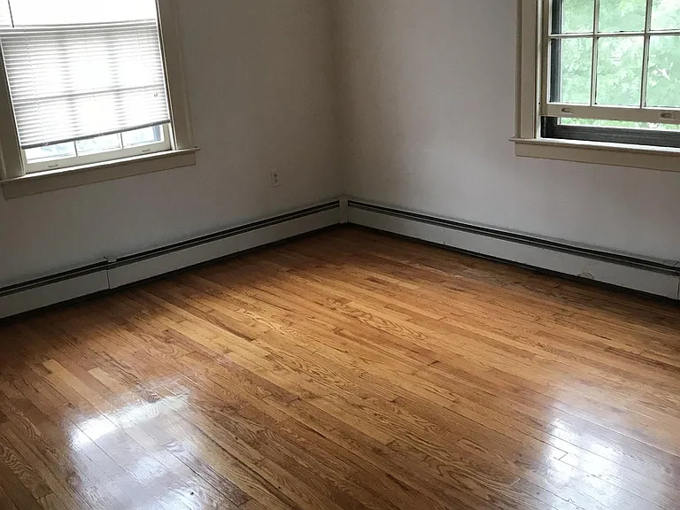 371 Alden Ave #2 — Photo 3