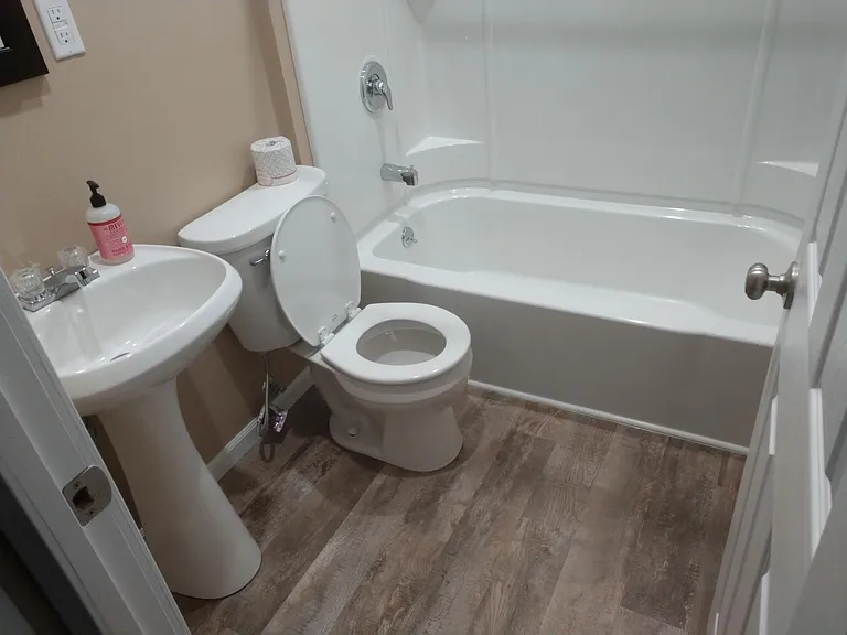 502 N Staffon St — Photo 3