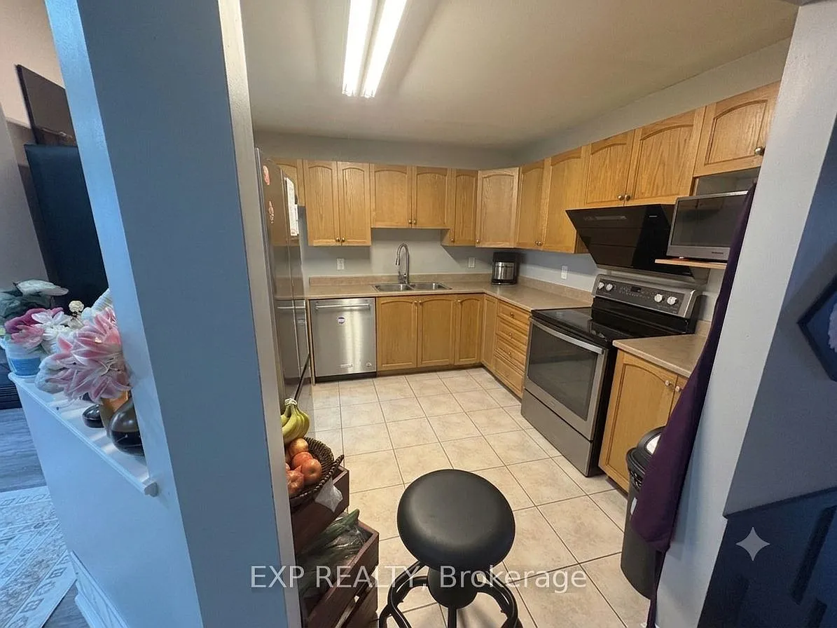 3 bed, $2,599 — Photo 3