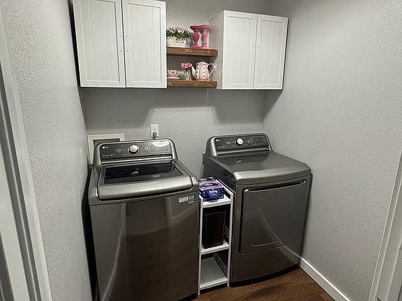 4th image of 7130 Golden Acacia Ln