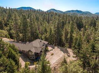 768 Rhonda Dr, Grants Pass, OR 97527