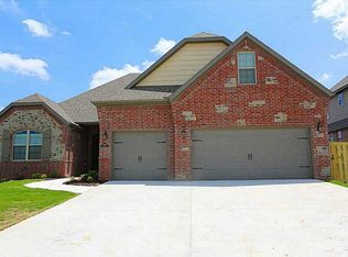 3909 SW Layton Rd, Bentonville, AR 72712