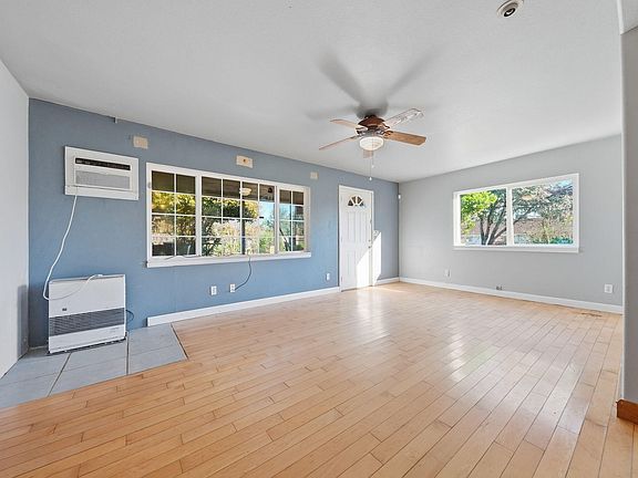 4th image of 3434 Shirley St