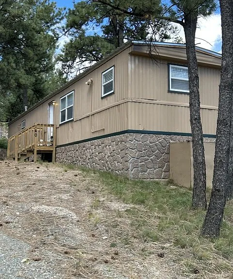 140 Juniper Rd — Photo 1