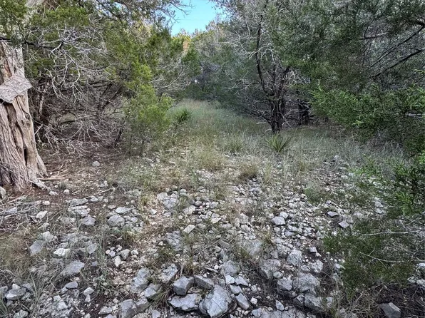 918 Debco Ln, Spicewood, TX 78669