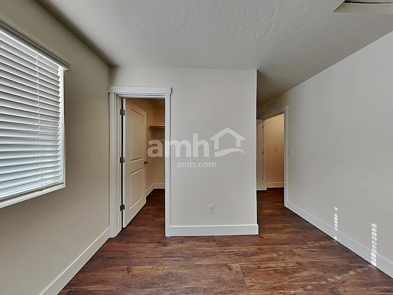 1336 N Alderleaf Ave — Photo 23