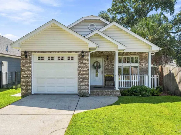 1207 E Hatton St, Pensacola, FL 32503