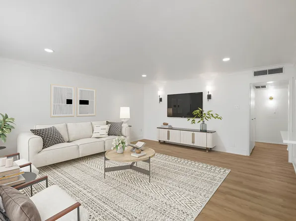 5917 E University Blvd APT 215, Dallas, TX 75206