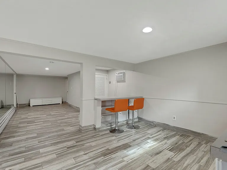 2 Carlen Ct #1 — Photo 21