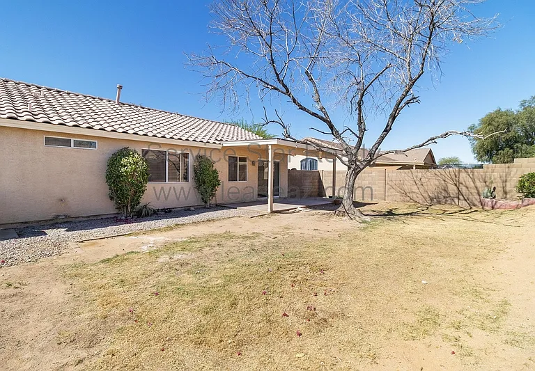 8656 E Crescent Ave — Photo 24
