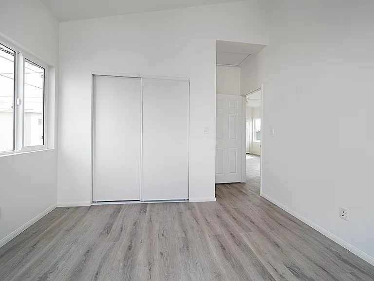 1524 Henderson Ave #B — Photo 9