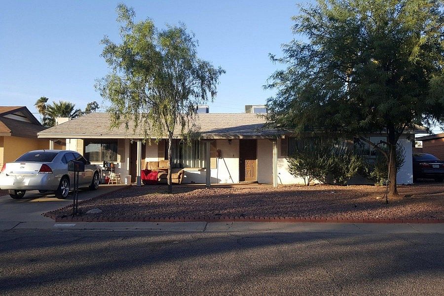 1st image of 1214 E Barcelona Ave