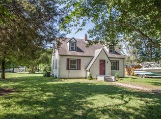 6712 Fields Landing Rd, Hayes, VA 23072