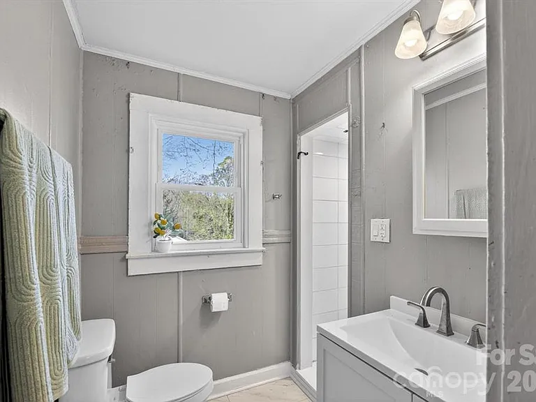 713 Prospect St NW — Photo 6