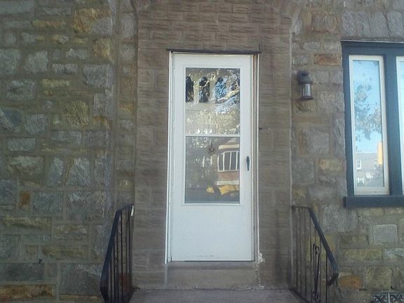 5th image of 1300 Devereaux Ave