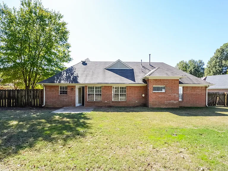 6202 Morgan Manor Cv — Photo 16