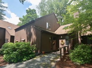 13 Bay Tree Ln, Grantham, NH 03753