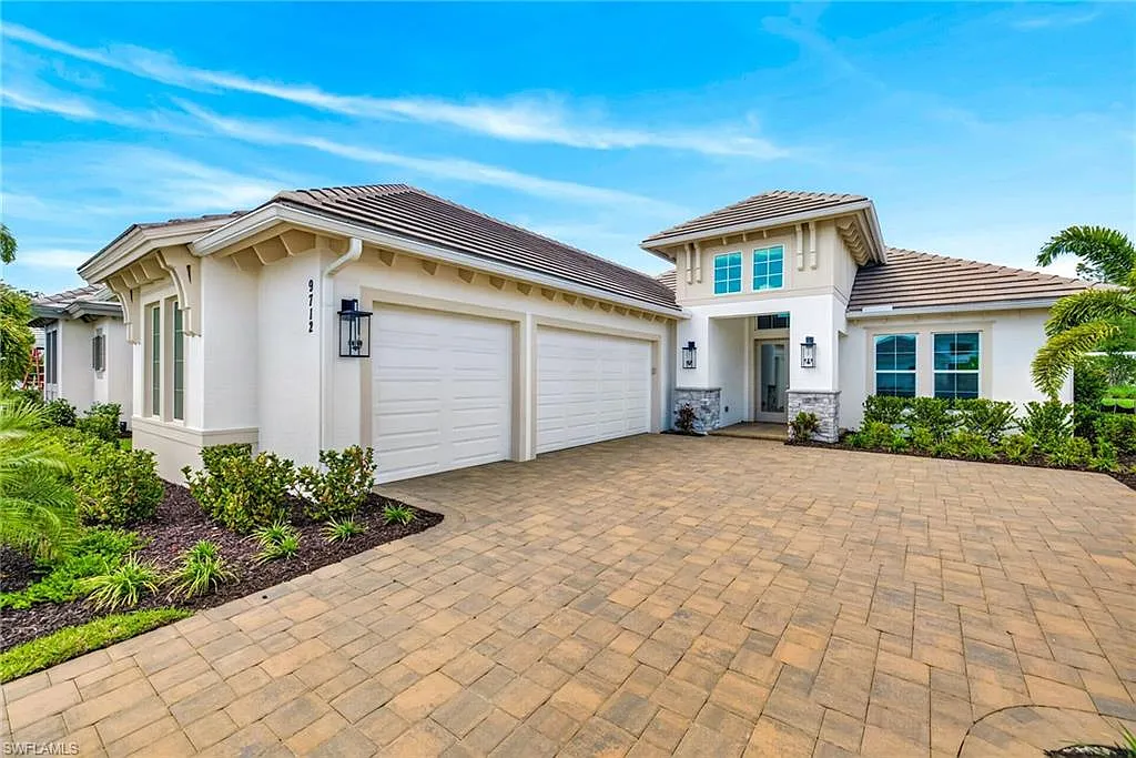 3 bed, 3.5 bath, 2627 sqft, $11,500 — Photo 1