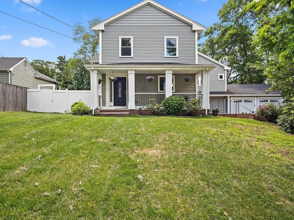 11 Broadway St #2, Stoneham, MA 02180