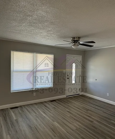5045 Georgetown Rd NW — Photo 3