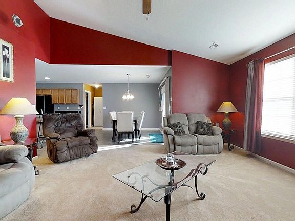 3rd image of 616 Slippery Moss Dr