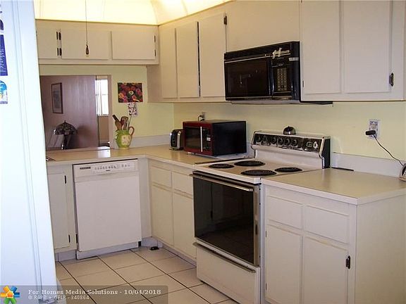 4th image of 2607 NW 104th Ave APT 305