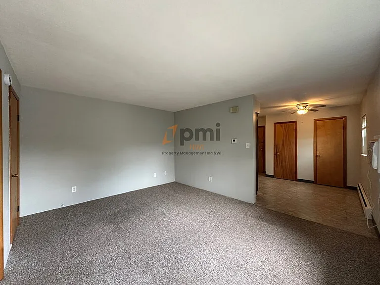 660 N Hobart Rd #5 — Photo 8