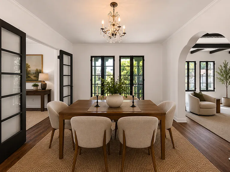 Dinning Room - Virtually Staged