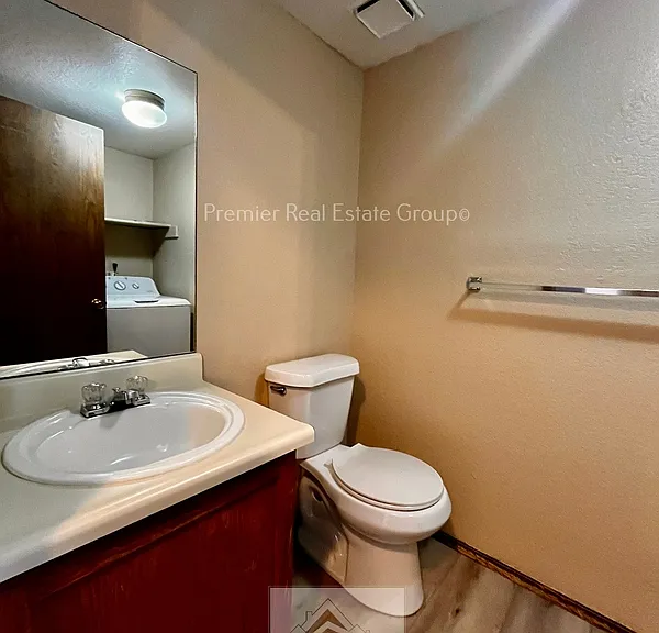 2126 Boston Ter #1 — Photo 10