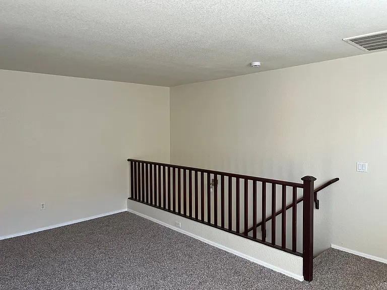9441 W Jamestown Rd — Photo 5