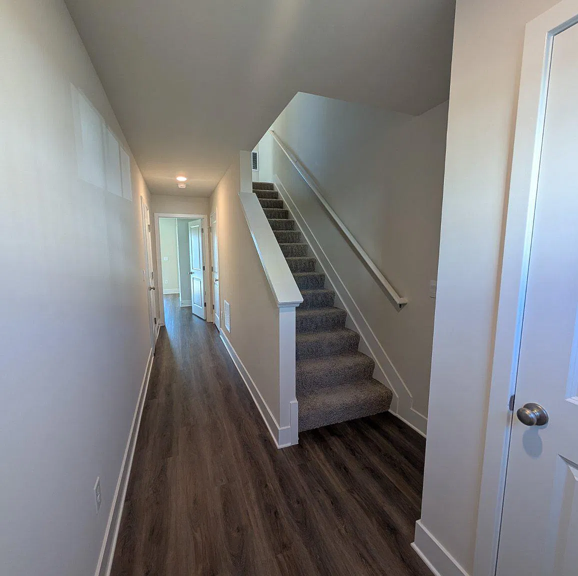 4 bed, 3.5 bath, 1889 sqft, $2,250 — Photo 2