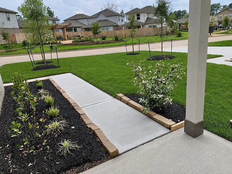 52 Valiant Ridge Trl — Photo 3
