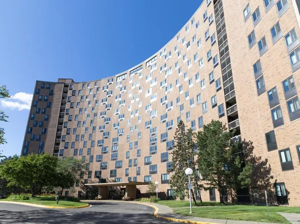 1181 Edgcumbe Rd APT 406, Saint Paul, MN 55105