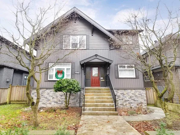 4318 W 11th Ave, Vancouver, BC V6R 2M1