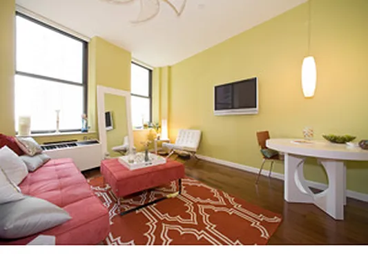 Rented by New York Residence | media 39