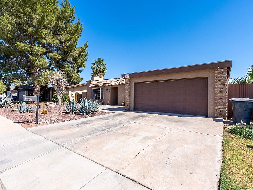 Sally 静床20SW Sally Queen Platform Bed | Raymour & Flanigan