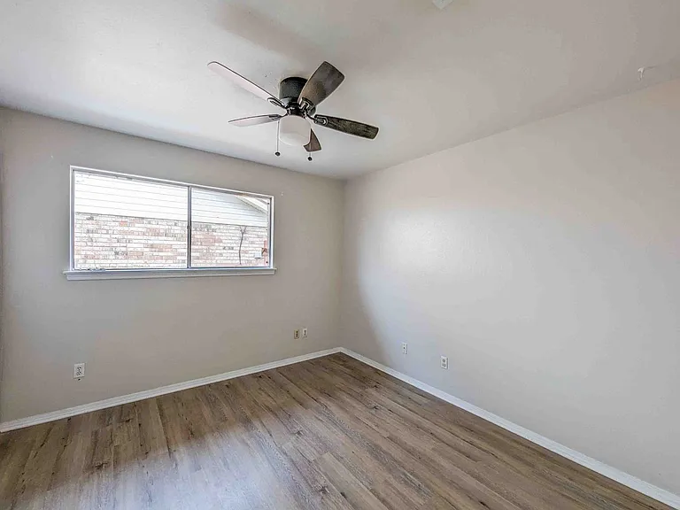 3511 Lanell Dr — Photo 15