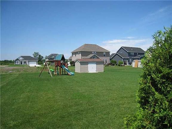 4th image of 6990 Lakeside Dr
