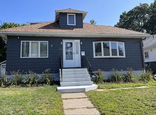 122 Harvard St, Quincy, MA 02170