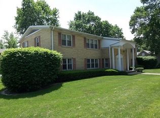 511 E Marion St APT 102, Monticello, IL 61856