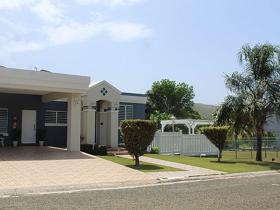 3rd image of 301 Llano Costa