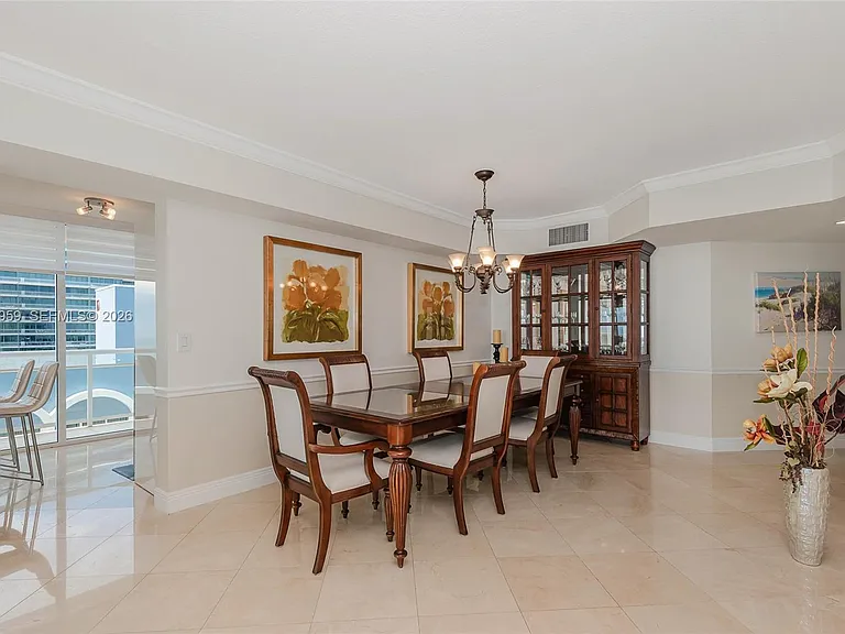 8855 Collins Ave #8J — Photo 11