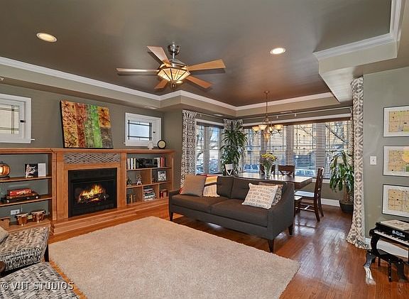 3rd image of 5940 N Paulina St #1