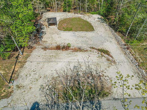 2nd image of 100 Autumn Ridge Rd