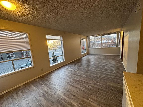 4th image of 411 E Coeur D Alene Ave #2