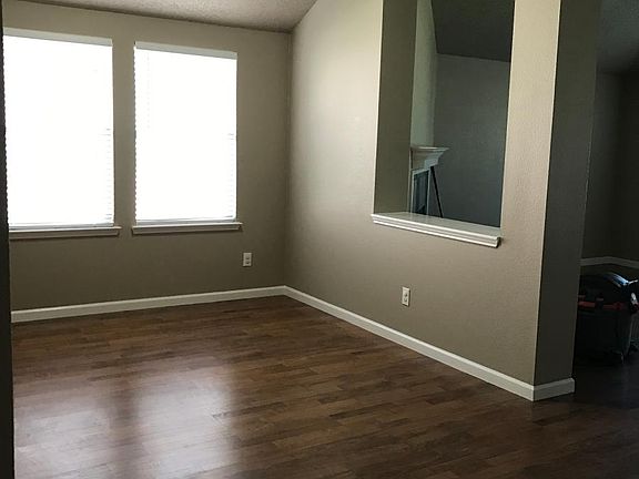 4th image of 1616 Brice Dr