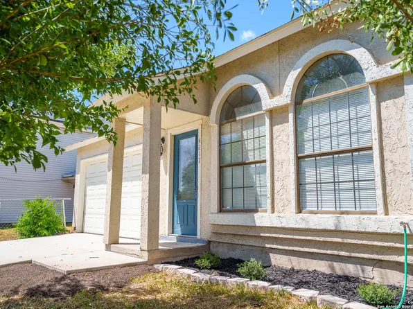 4217 SUNRISE CREEK DR, San Antonio, TX 78244